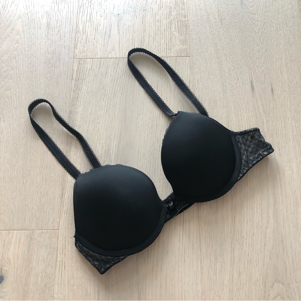 2/$30 B Tempt’d by Wacoal Black Push up Bra 32B